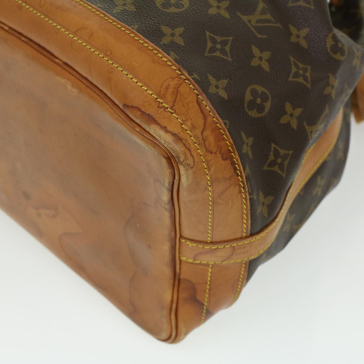 LOUIS VUITTON Monogram Noe Shoulder Bag M42224 LV 36600