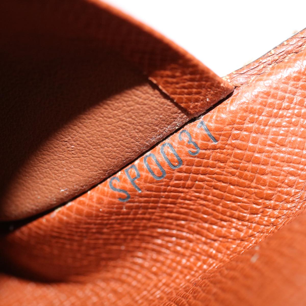 LOUIS VUITTON Monogram Agenda MM Day Planner Cover R20105 LV 36892