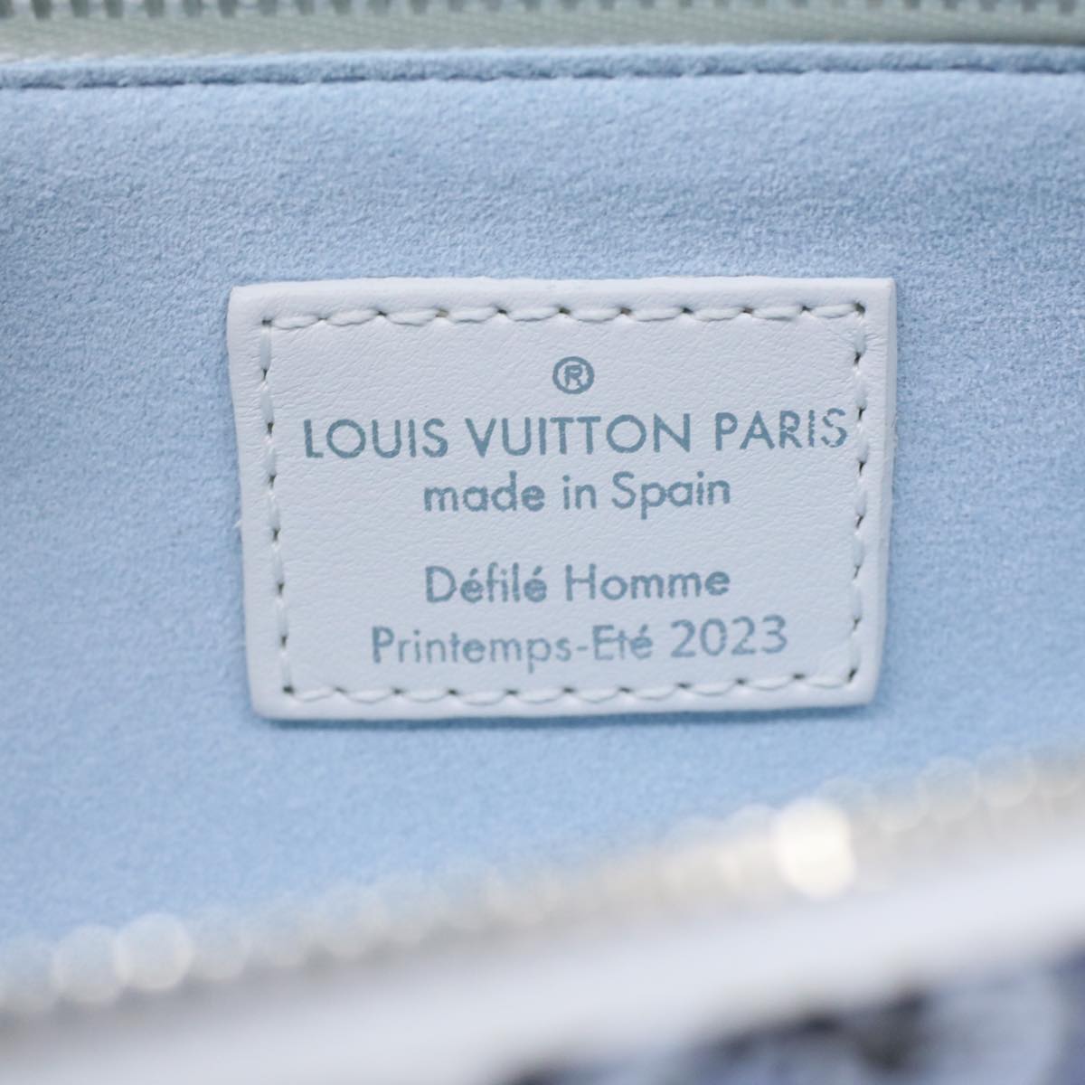 LOUIS VUITTON Monogram Comic Trousse Elizabeth Pen Case White GI0874 36985A