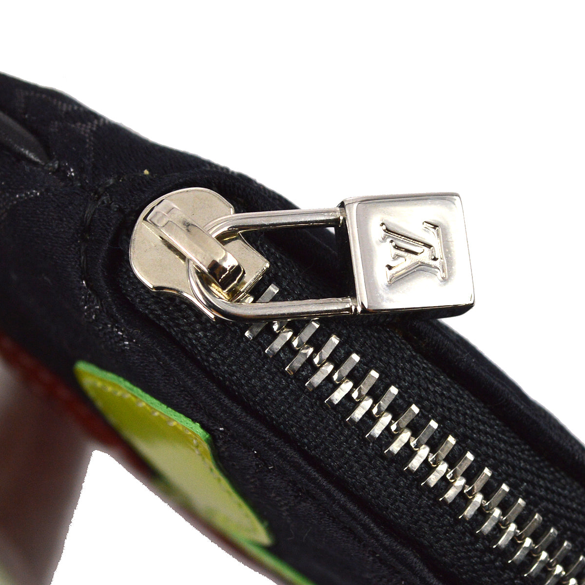 Louis Vuitton 2002 Conte De Fees Porte Monnaie Rond M92272