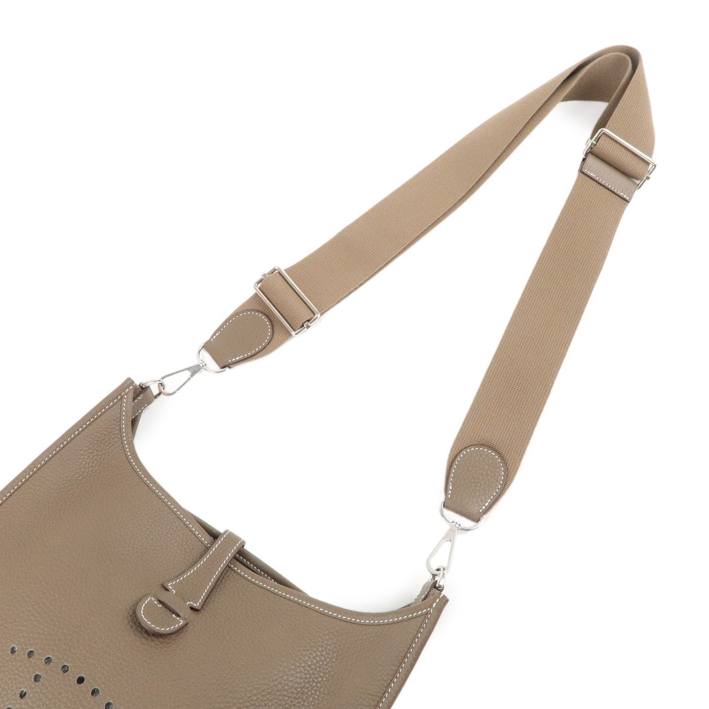 Luxury Hermes Taurillon Clemence Evelyne 3PM Shoulder Bag Etoupe