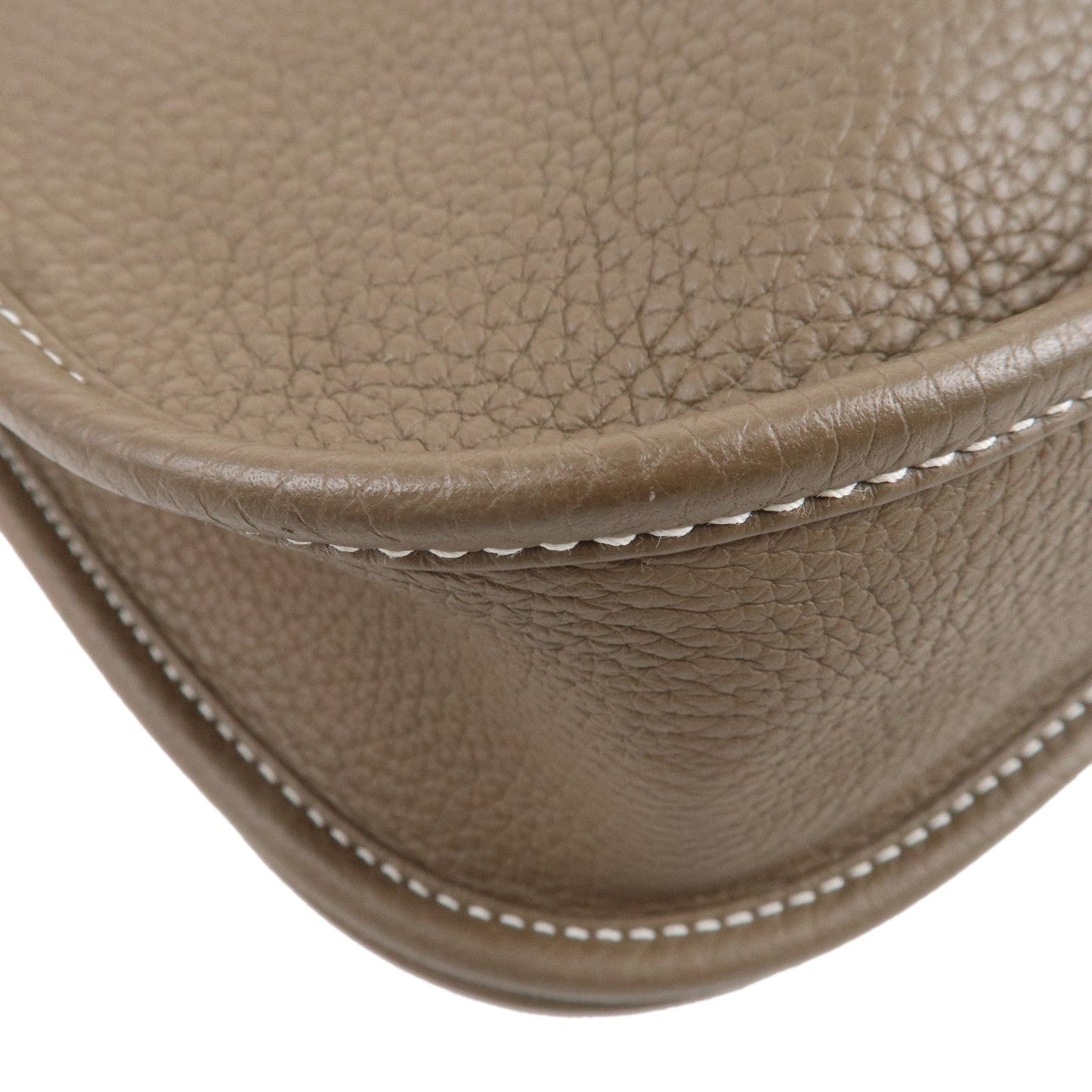 Luxury Hermes Taurillon Clemence Evelyne 3PM Shoulder Bag Etoupe