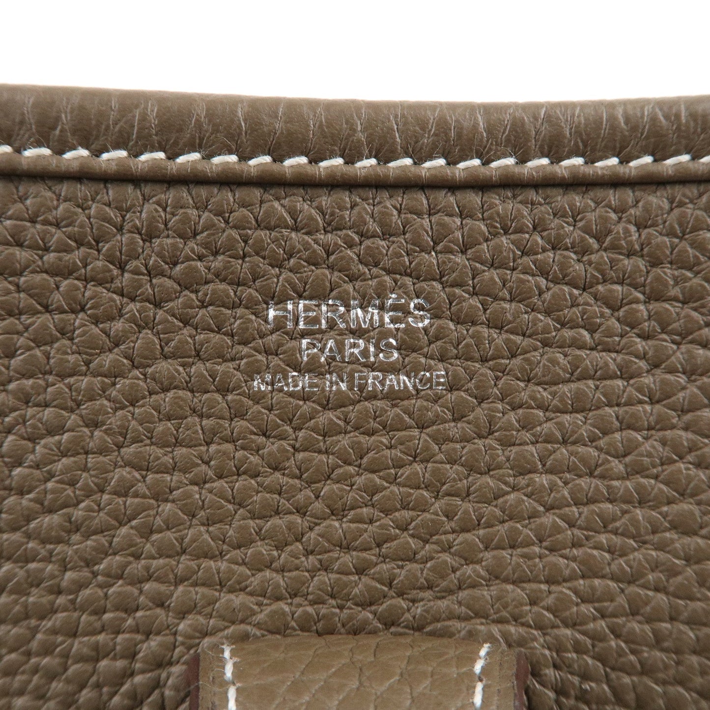 Luxury Hermes Taurillon Clemence Evelyne 3PM Shoulder Bag Etoupe