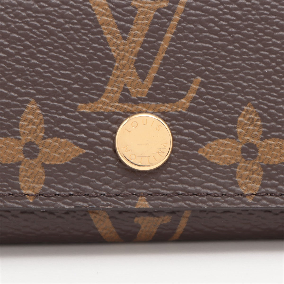 Louis Vuitton Monogram Multicell 4 M69517 Brown Keycase  Reaction