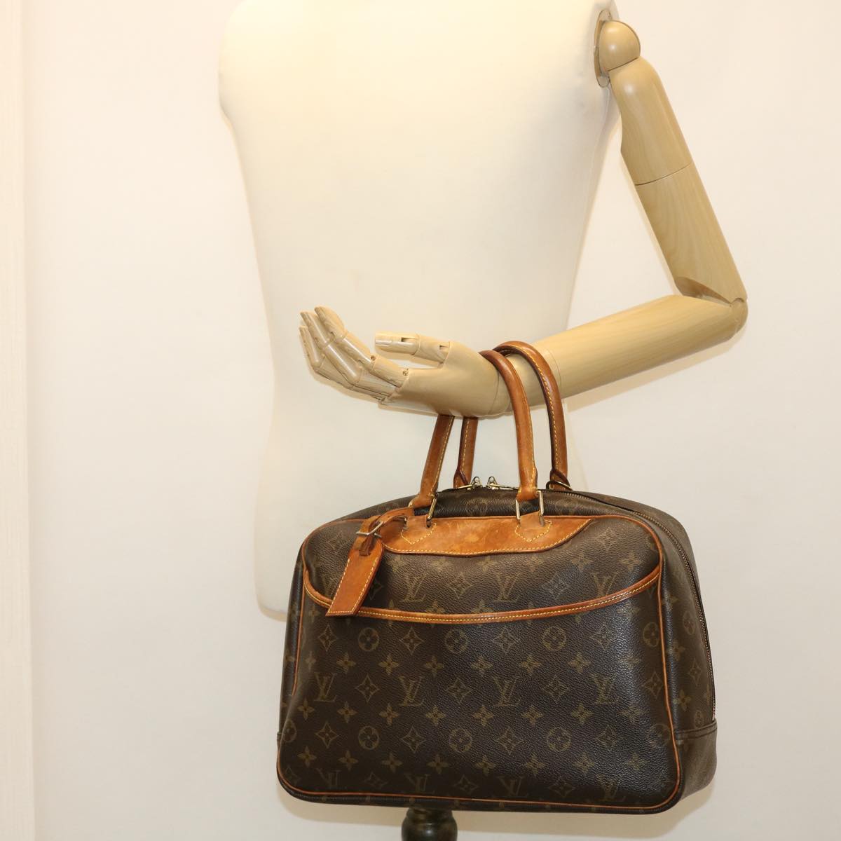 LOUIS VUITTON Monogram Deauville Hand Bag M47270 LV 37644