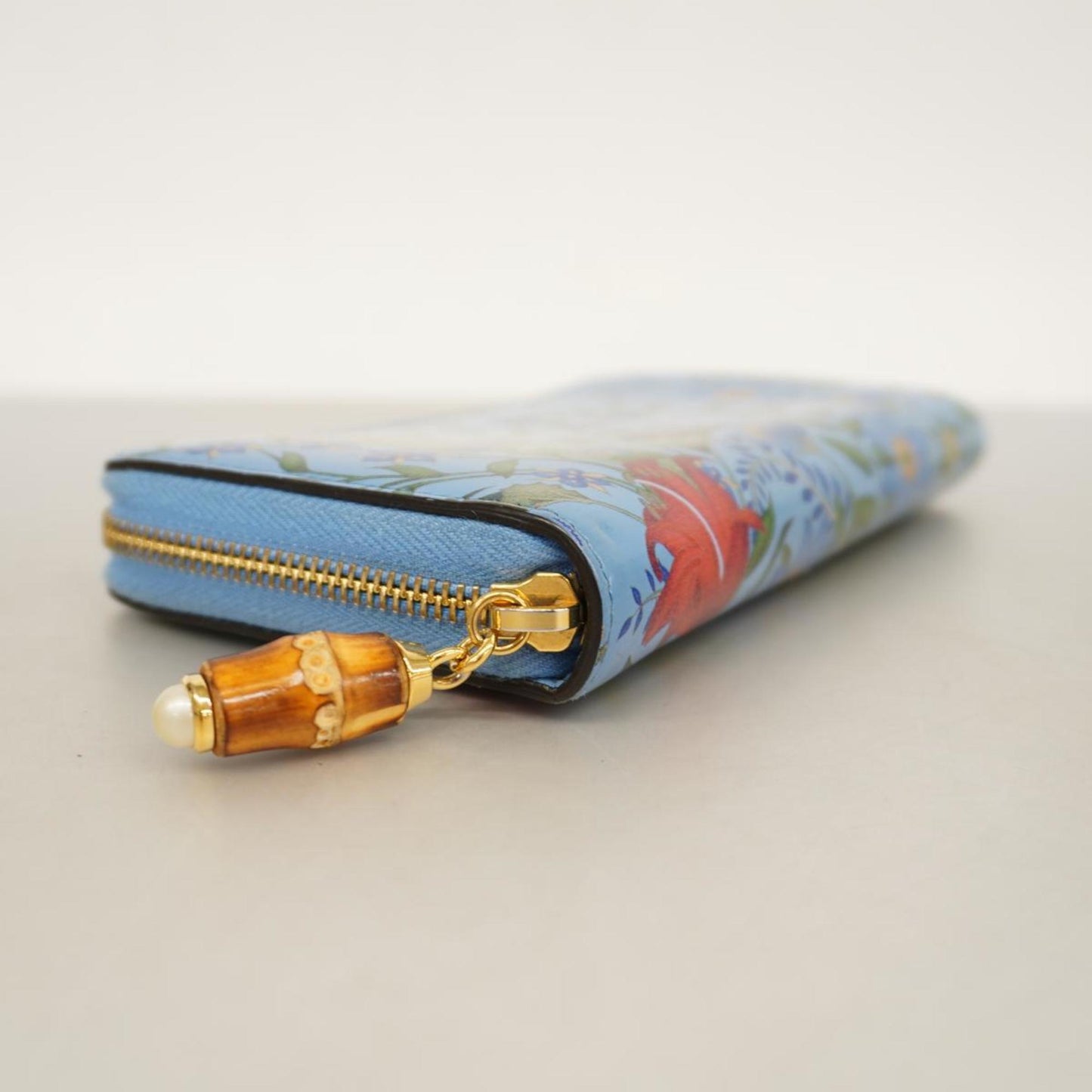 Gucci Zip Around  Leather Wallet  ()