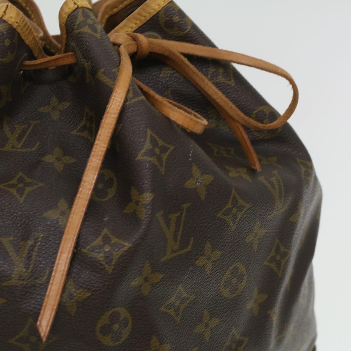 LOUIS VUITTON Monogram Noe Shoulder Bag M42224 LV 37947