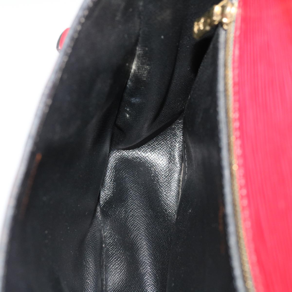LOUIS VUITTON Epi Saint Cloud GM Shoulder Bag Red M52197 LV 38231