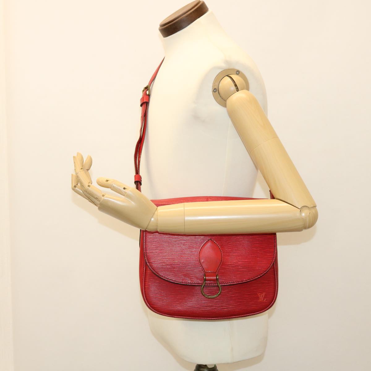 LOUIS VUITTON Epi Saint Cloud GM Shoulder Bag Red M52197 LV 38231