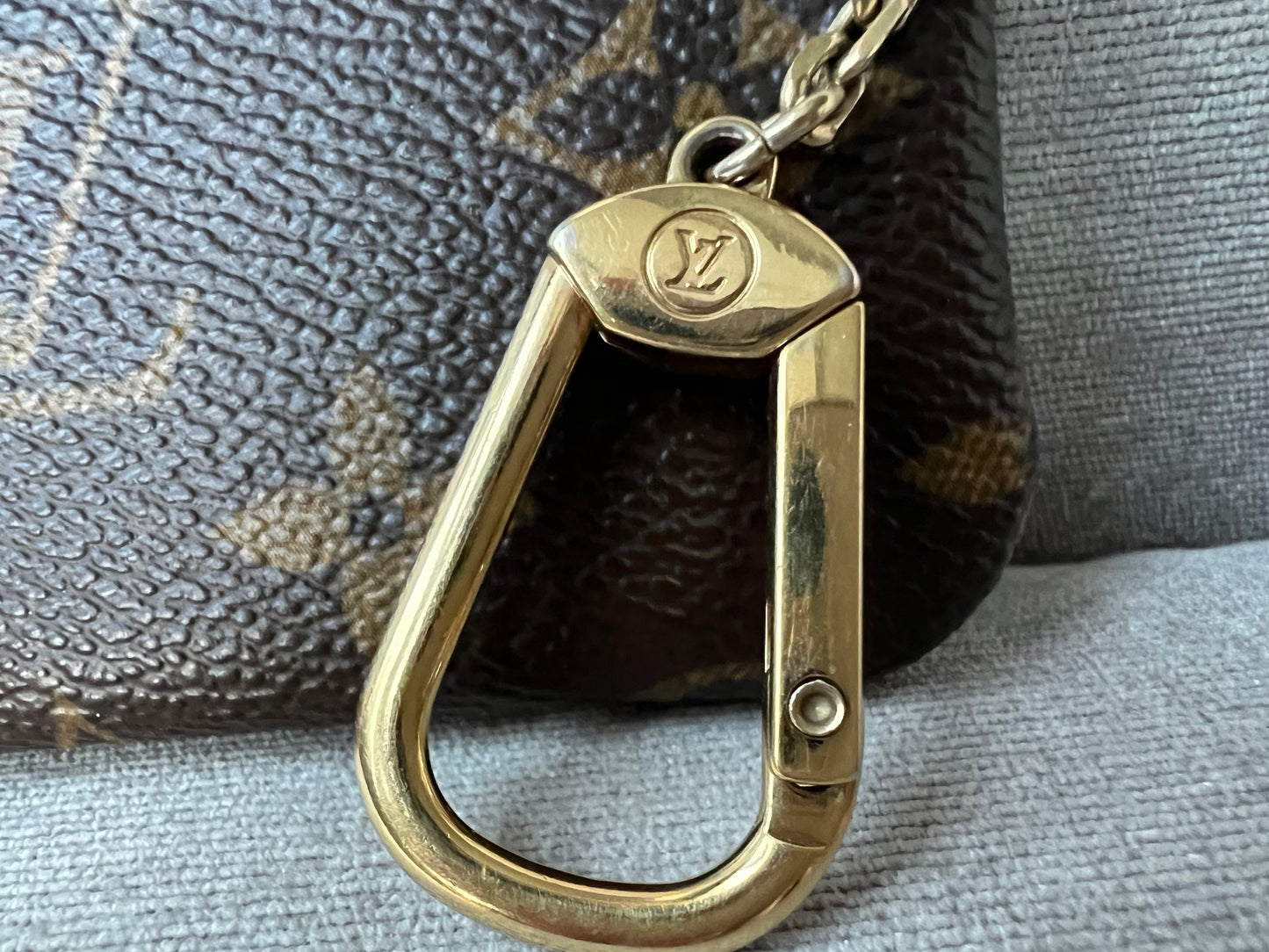 Louis Vuitton Key Pouch Monogram (RRP £240)