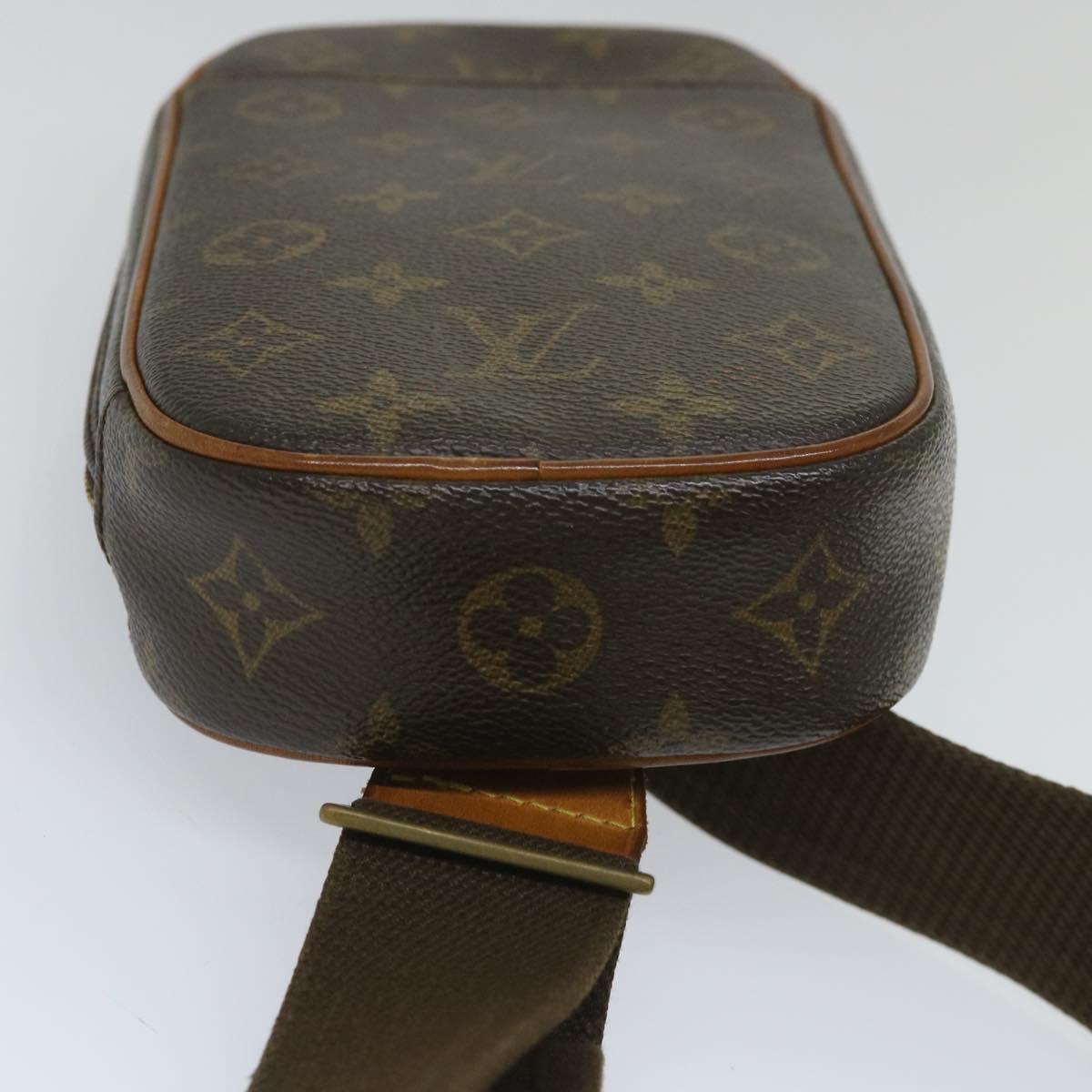 Louis Vuitton Gange  Canvas Shoulder Bag ()