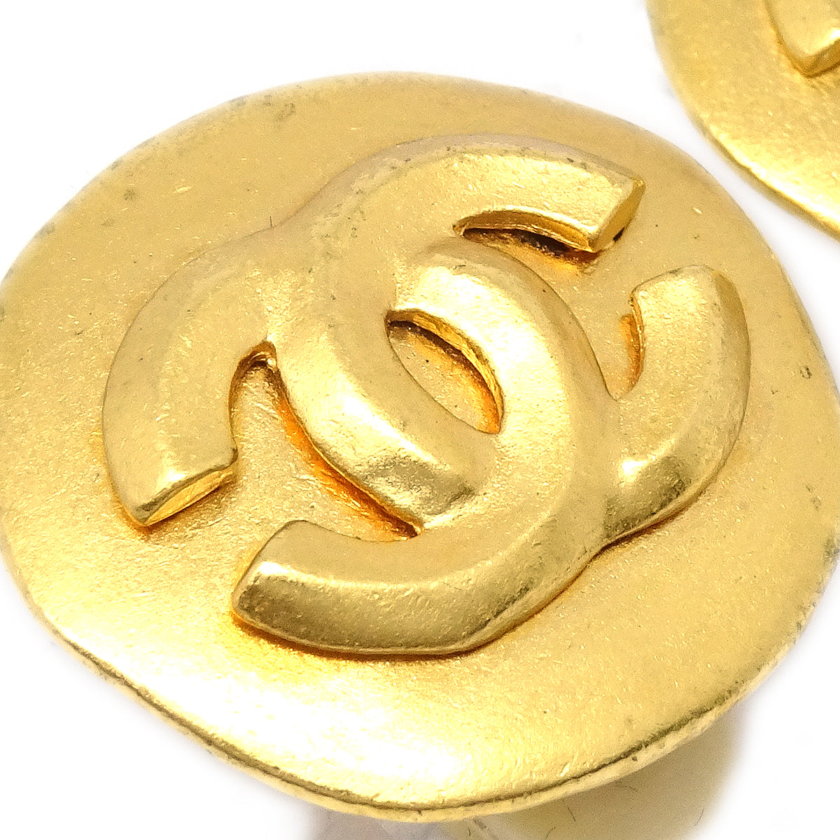 Luxury Chanel Button Earrings Gold Clip-On Large 96P