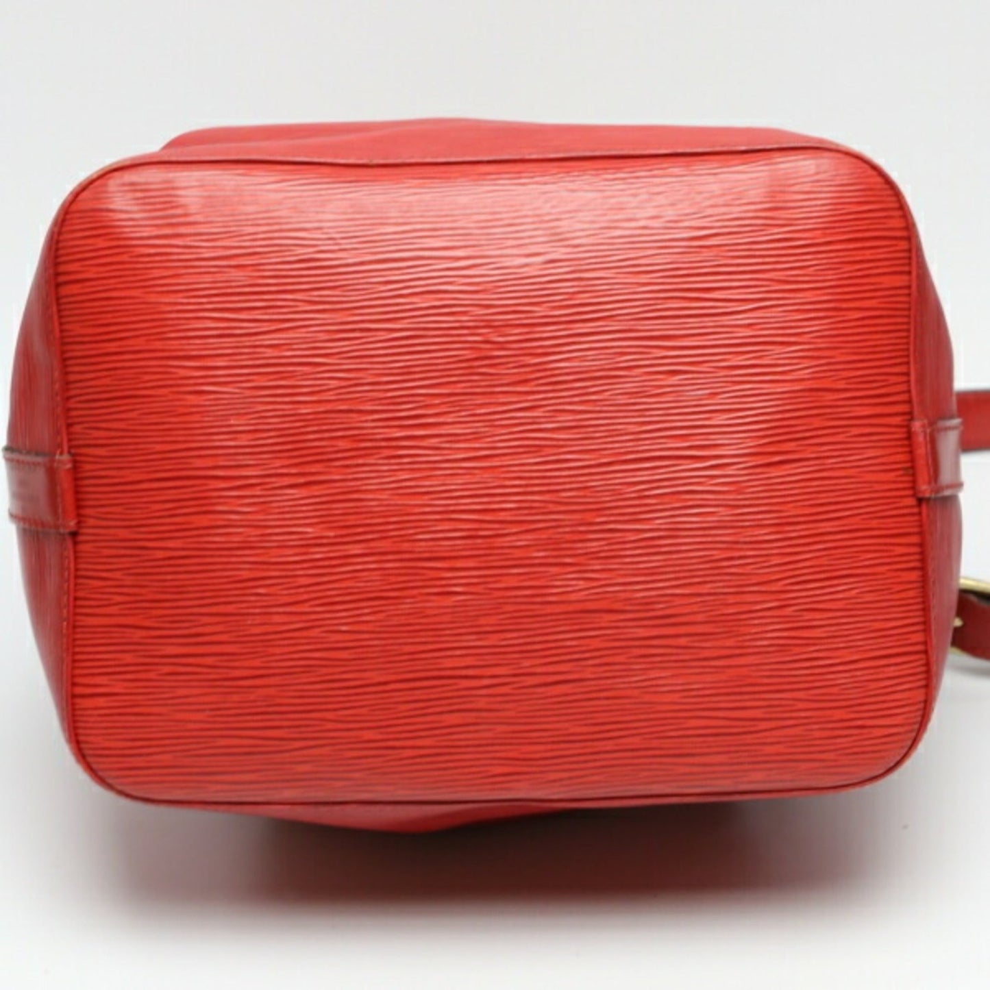 Louis Vuitton Petit Noé  Leather Shoulder Bag ()