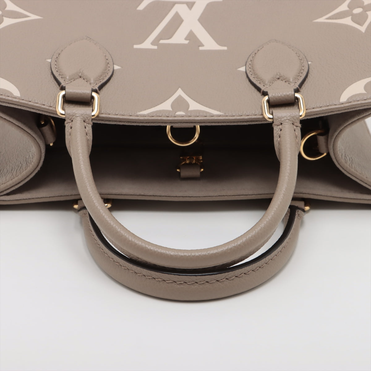 Louis Vuitton bicolor monogram implant onzagor PM M45779  reaction at