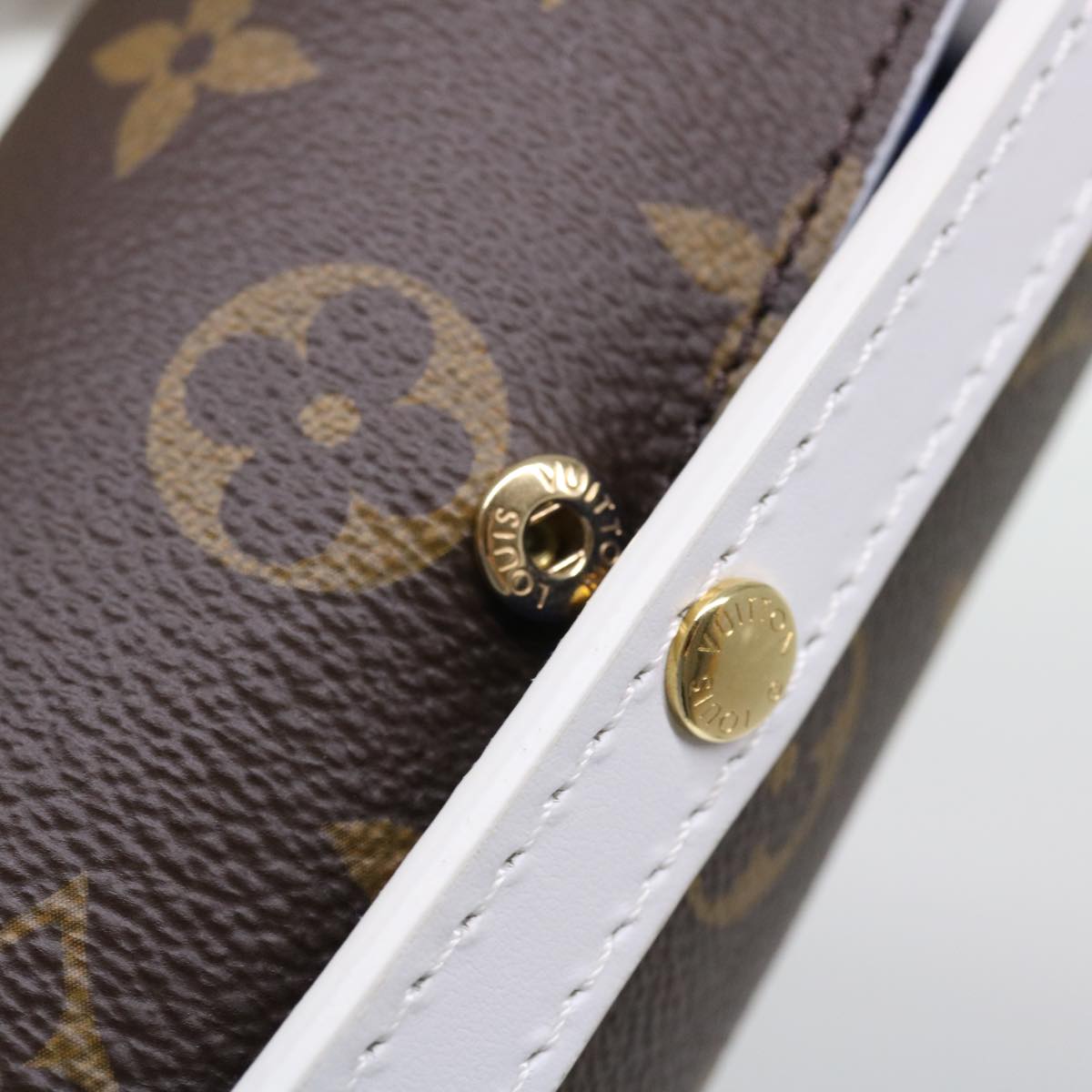 LOUIS VUITTON Monogram NBA FLASK HOLDER Water Bottle Blue Red GI0565 40703A