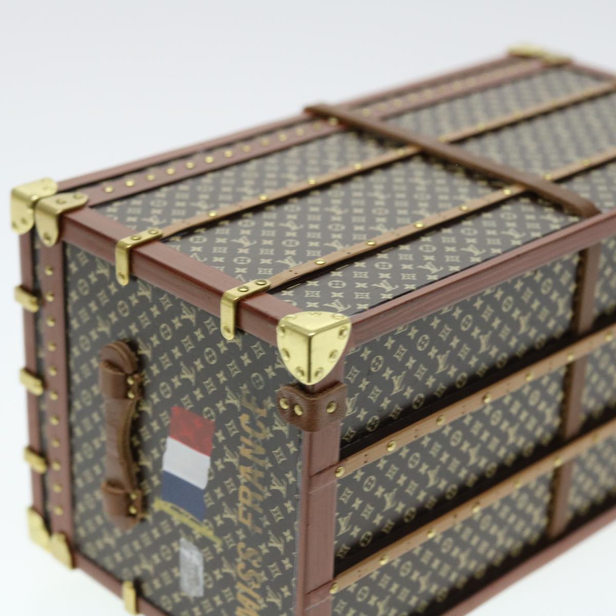 LOUIS VUITTON Miss France Paper Weight 2010 Brown M99408 LV 40979A