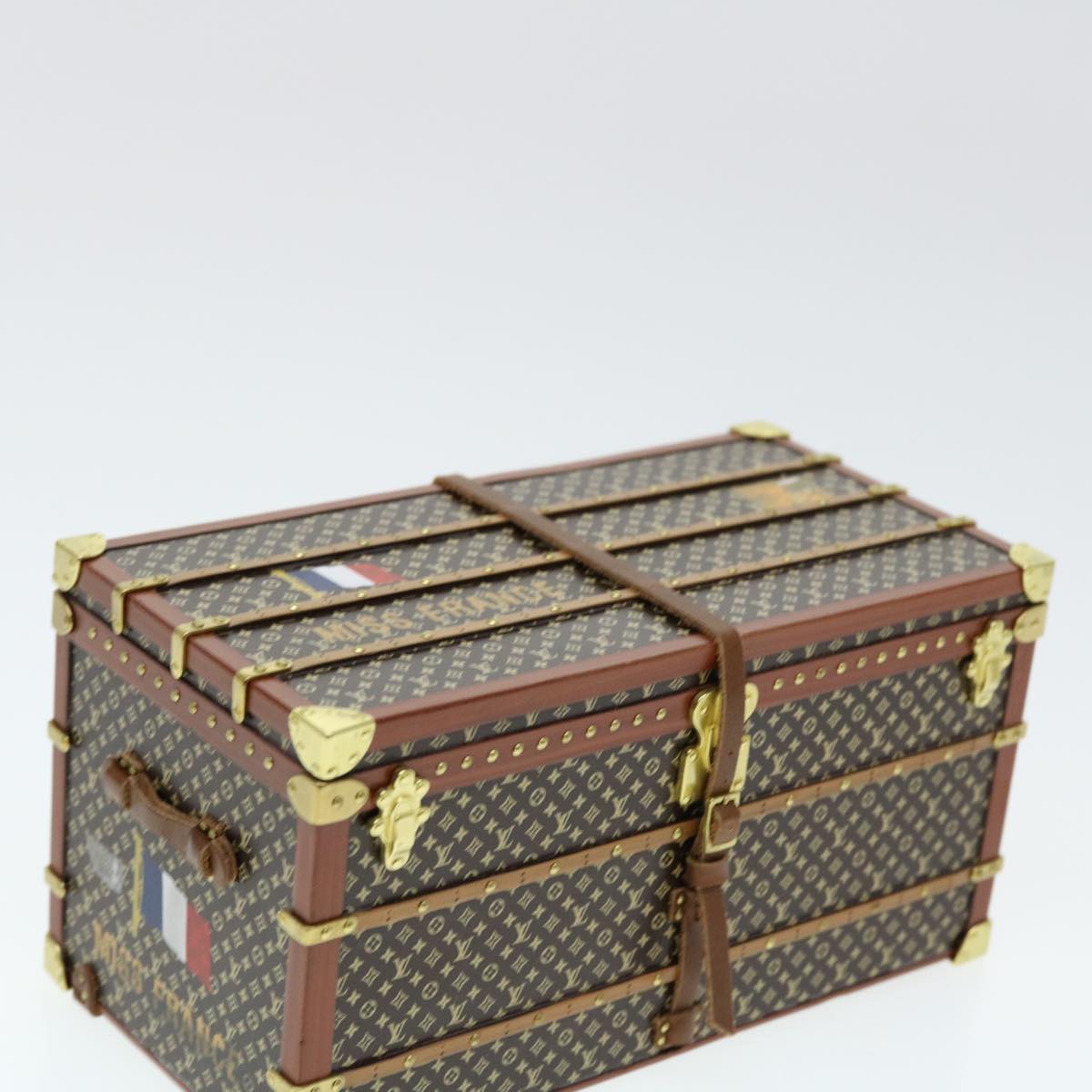 LOUIS VUITTON Miss France Paper Weight 2010 Brown M99408 LV 40979A