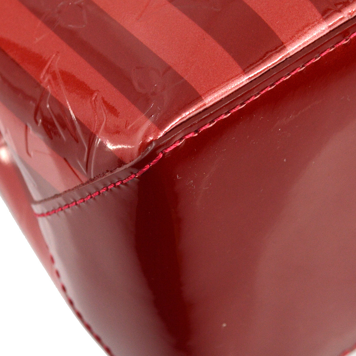 Louis Vuitton 2010s Red Monogram Vernis Rayures Wilshire PM M91702