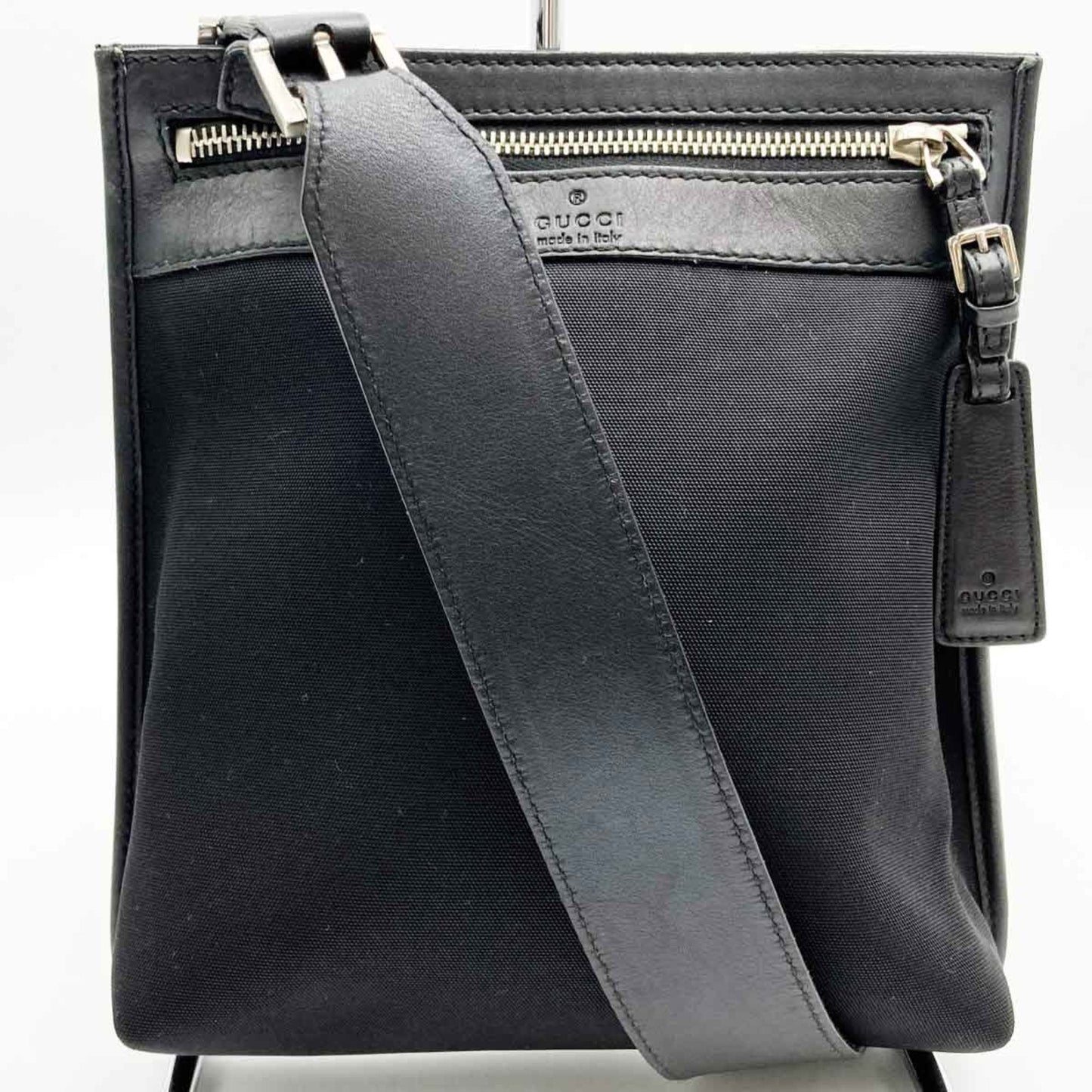 Gucci  Canvas Shoulder Bag ()