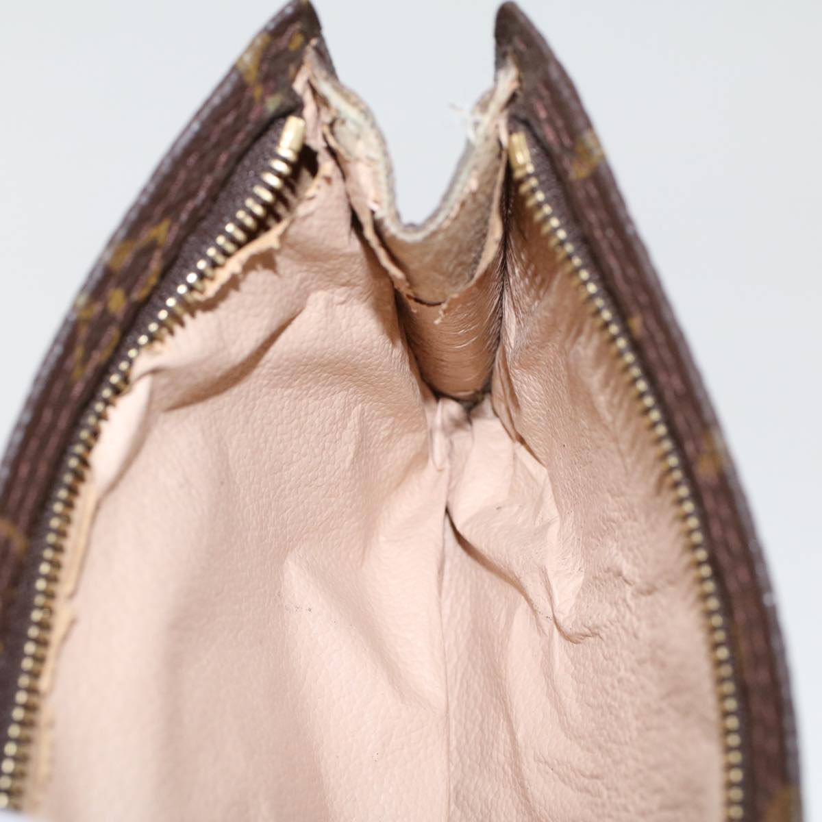 LOUIS VUITTON Monogram Bucket PM Pouch Accessory Pouch LV 43348