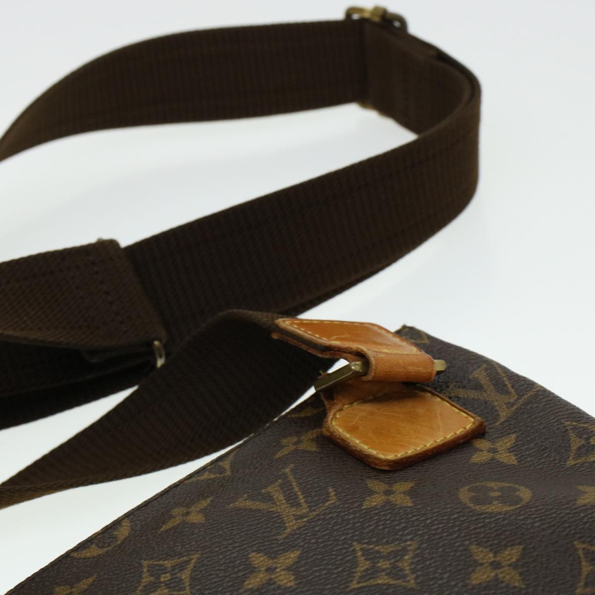 LOUIS VUITTON Monogram Pochette Bosphore Shoulder Bag M40044 LV 43892