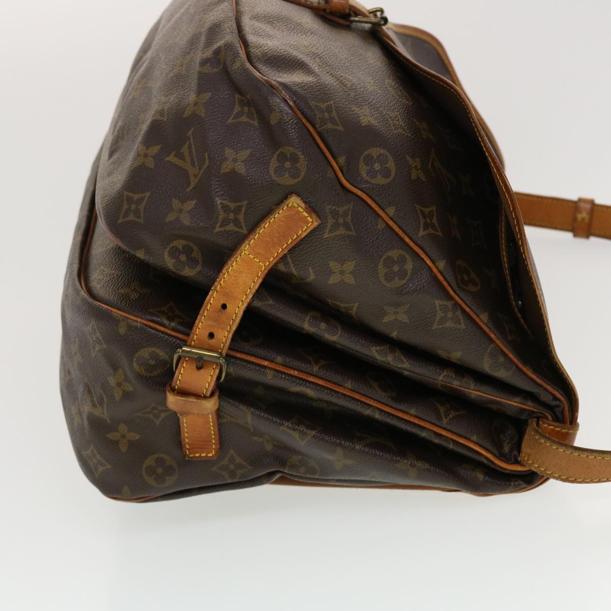 LOUIS VUITTON Monogram Saumur 35 Shoulder Bag M42254 LV 43922