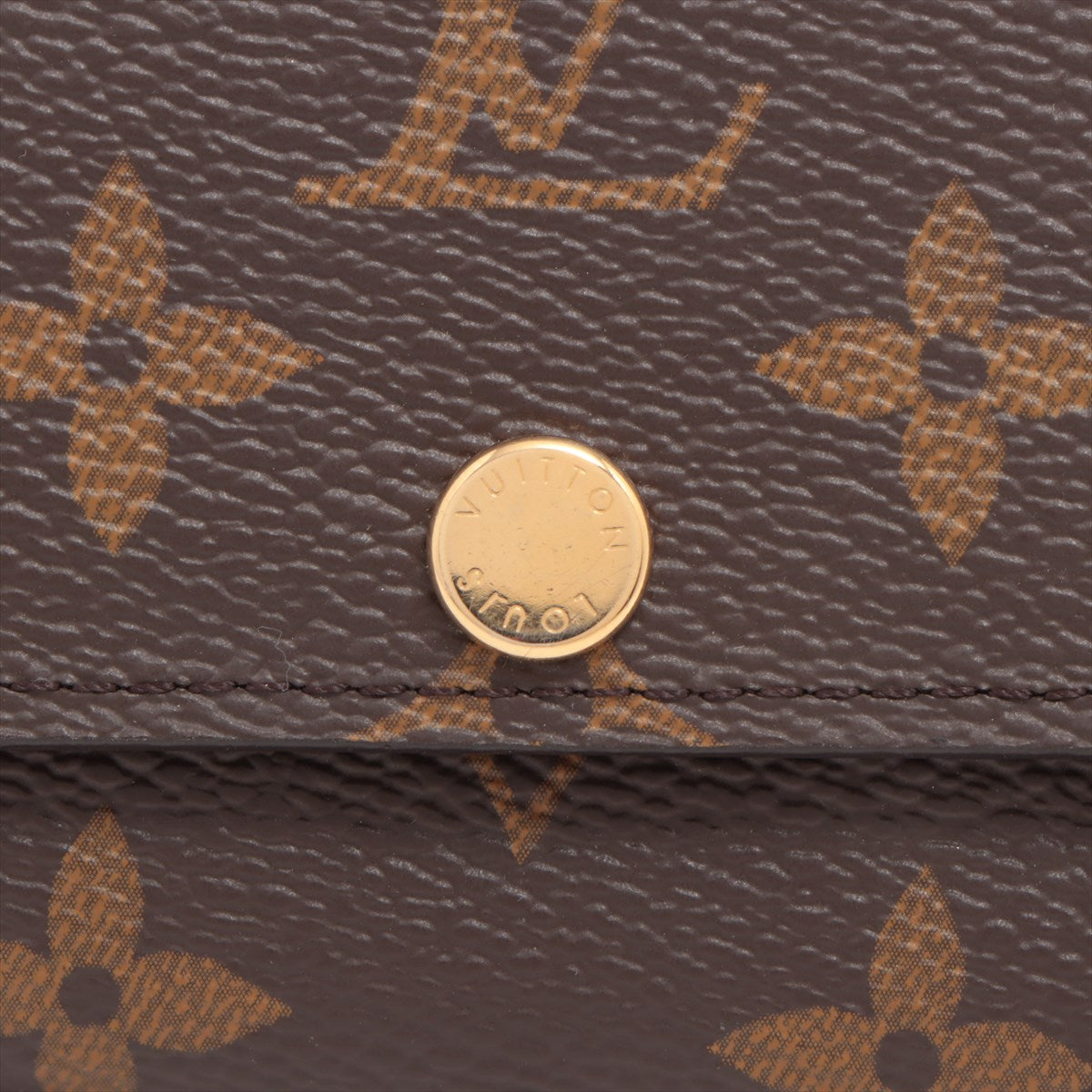 Louis Vuitton Monogram Multicell 6 M60701 Fushai Keycase  Reaction