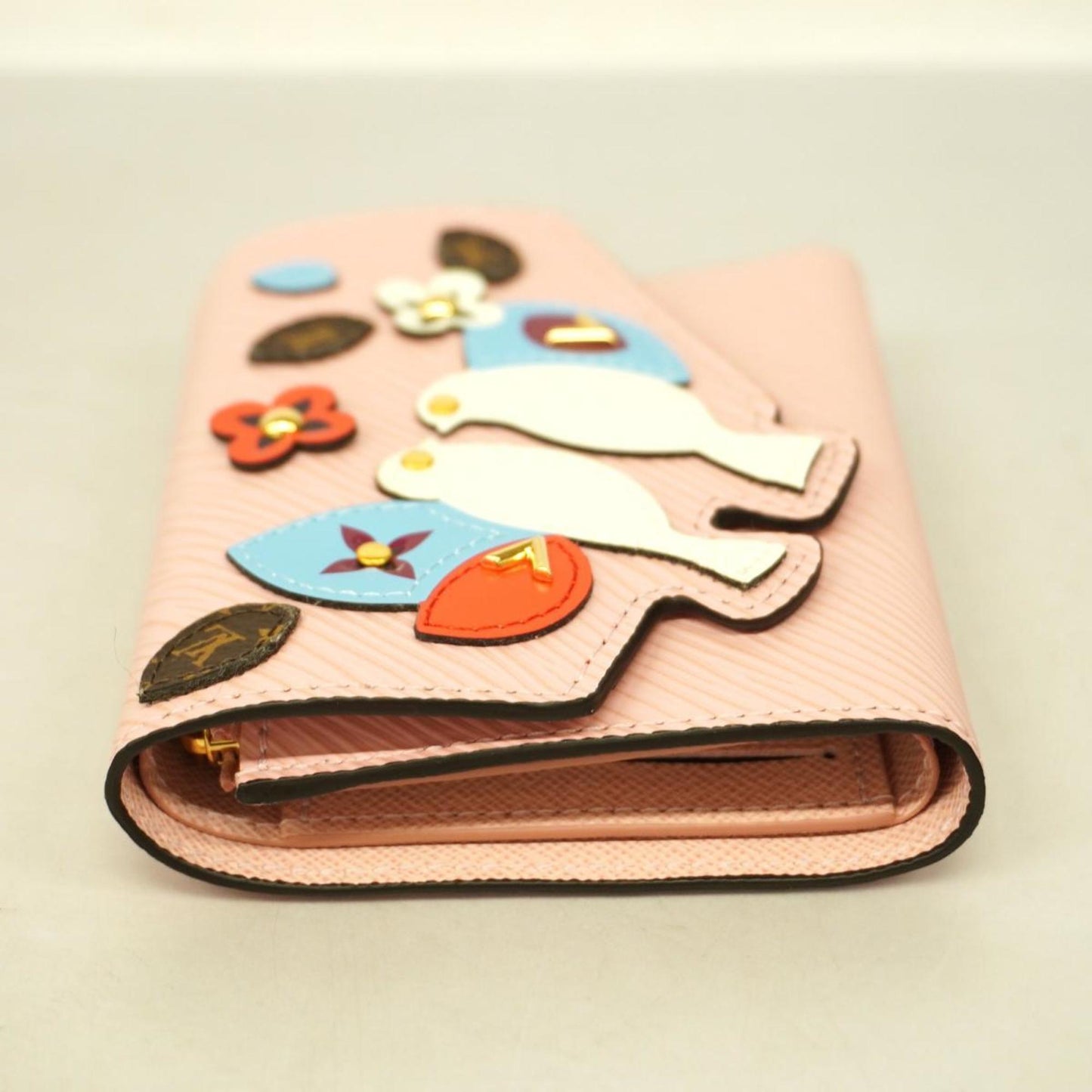 Louis Vuitton  Leather Wallet  ()