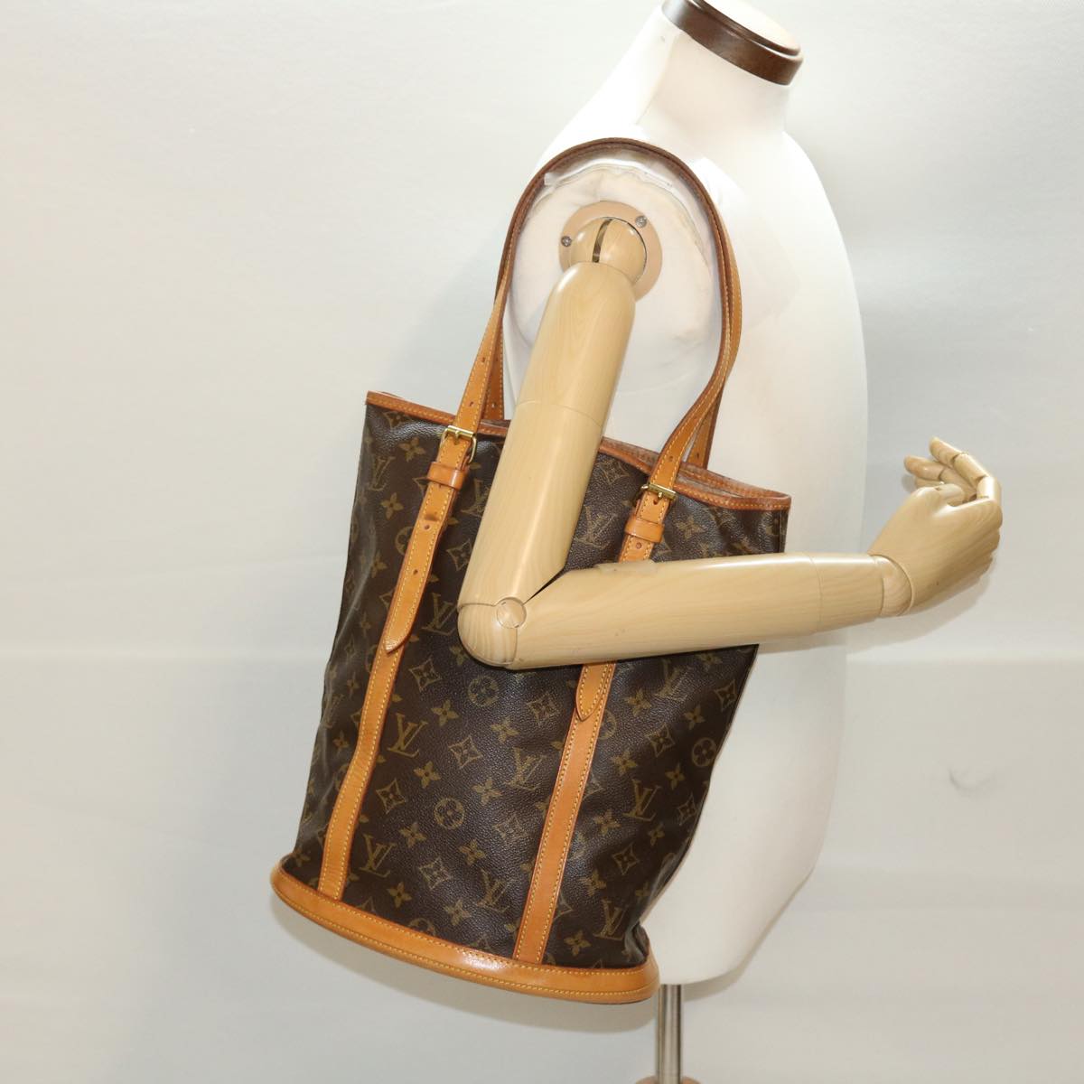 LOUIS VUITTON Monogram Bucket GM Shoulder Bag M42236 LV 44001