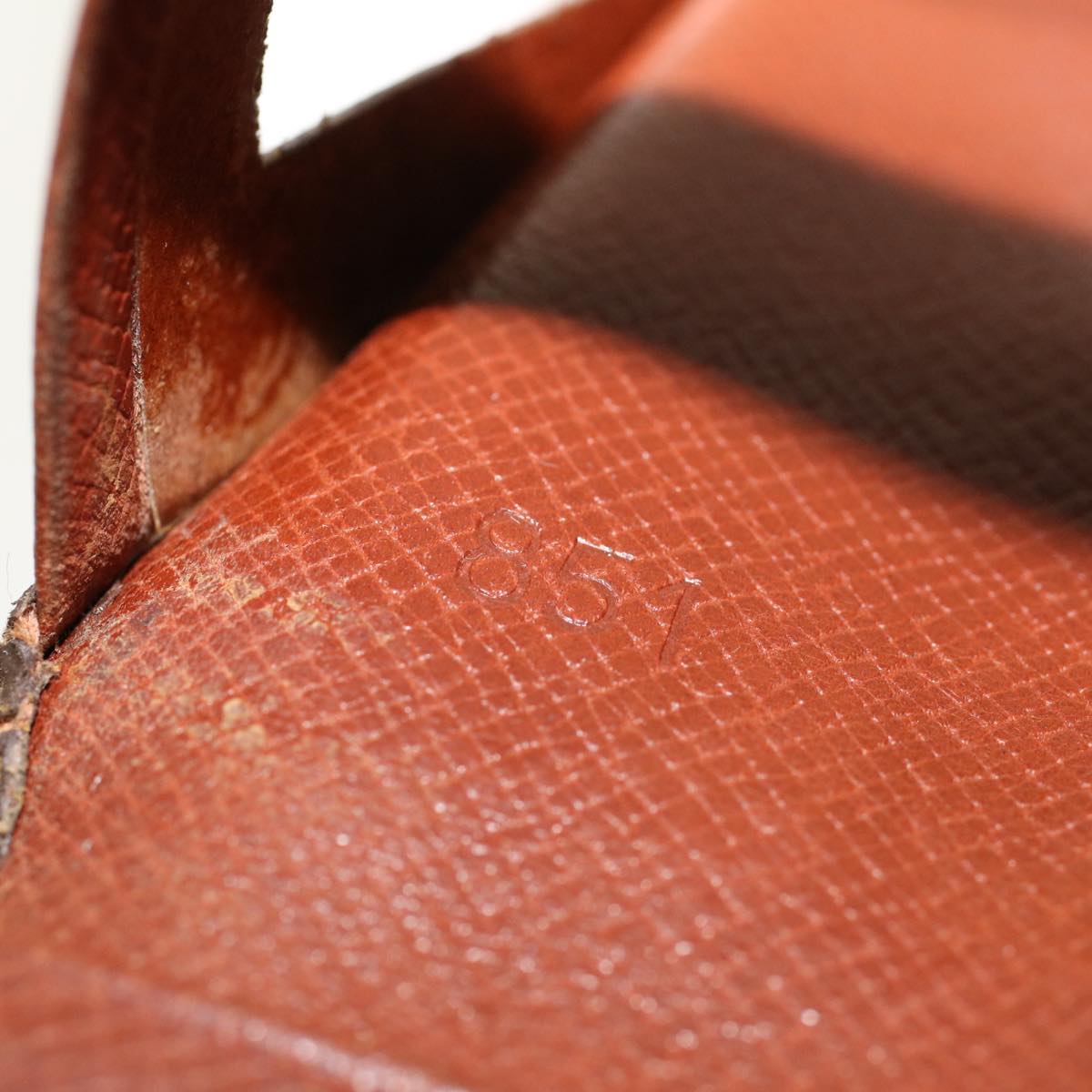 LOUIS VUITTON Monogram Passport Case LV 44077