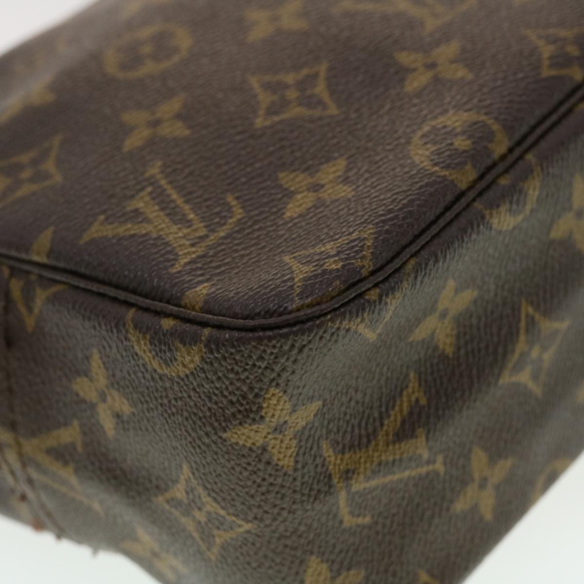 LOUIS VUITTON Monogram Trousse Toilette 28 Clutch Bag M47522 LV 44242