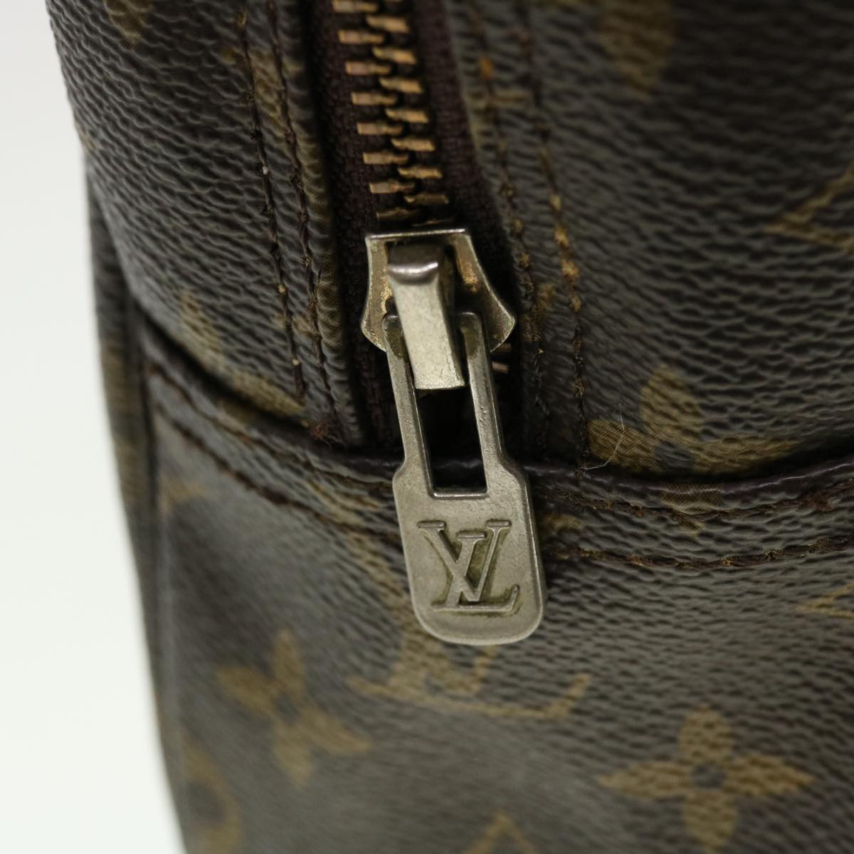 LOUIS VUITTON Monogram Trousse Toilette 28 Clutch Bag M47522 LV 44242