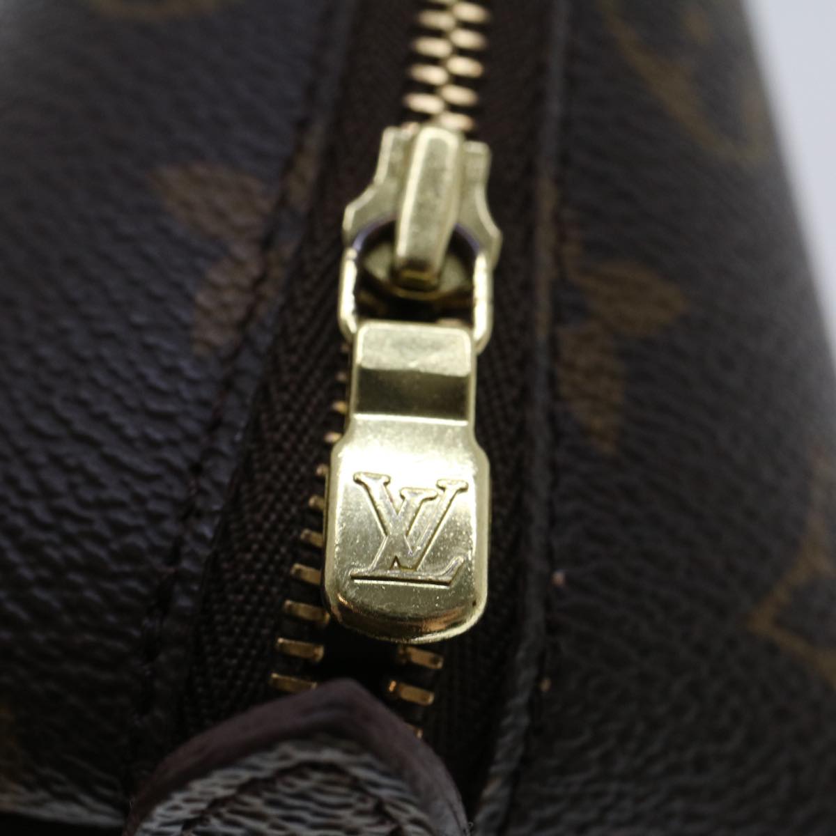 LOUIS VUITTON Monogram Trousse Demi Ronde Cosmetic Pouch M47520 LV 44329