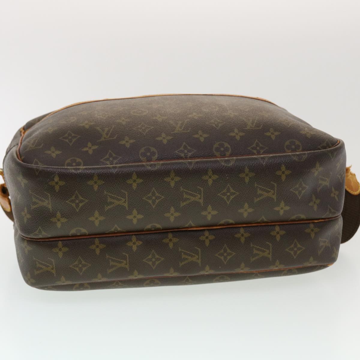 LOUIS VUITTON Monogram Reporter GM Shoulder Bag M45252 LV 44357