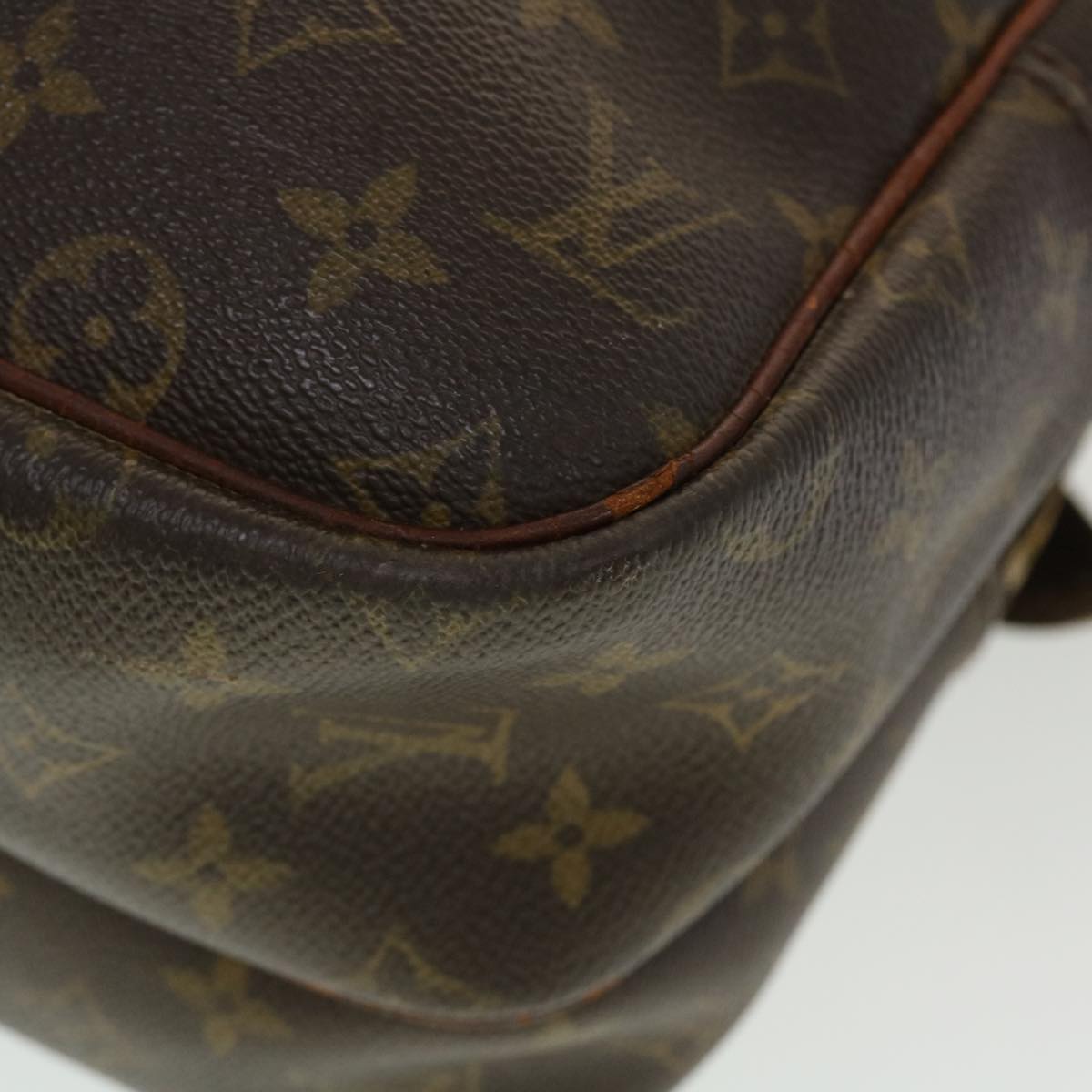 LOUIS VUITTON Monogram Reporter GM Shoulder Bag M45252 LV 44357