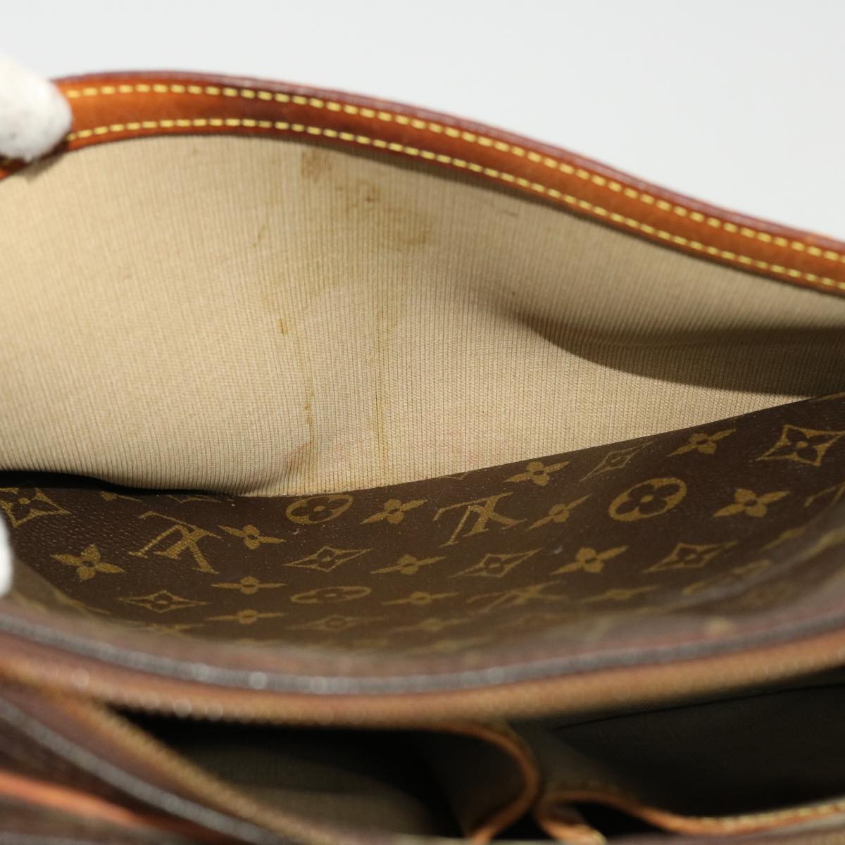 LOUIS VUITTON Monogram Reporter GM Shoulder Bag M45252 LV 44357
