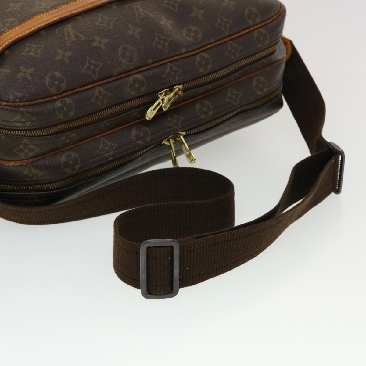 LOUIS VUITTON Monogram Reporter GM Shoulder Bag M45252 LV 44357