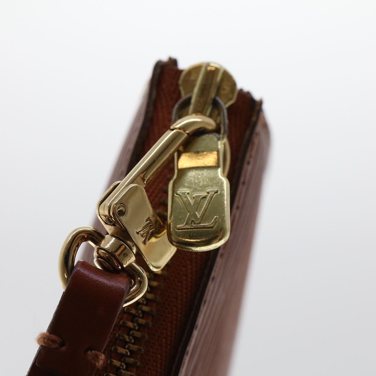 LOUIS VUITTON Epi Pochette Accessoires Pouch Brown M52953 LV 44418