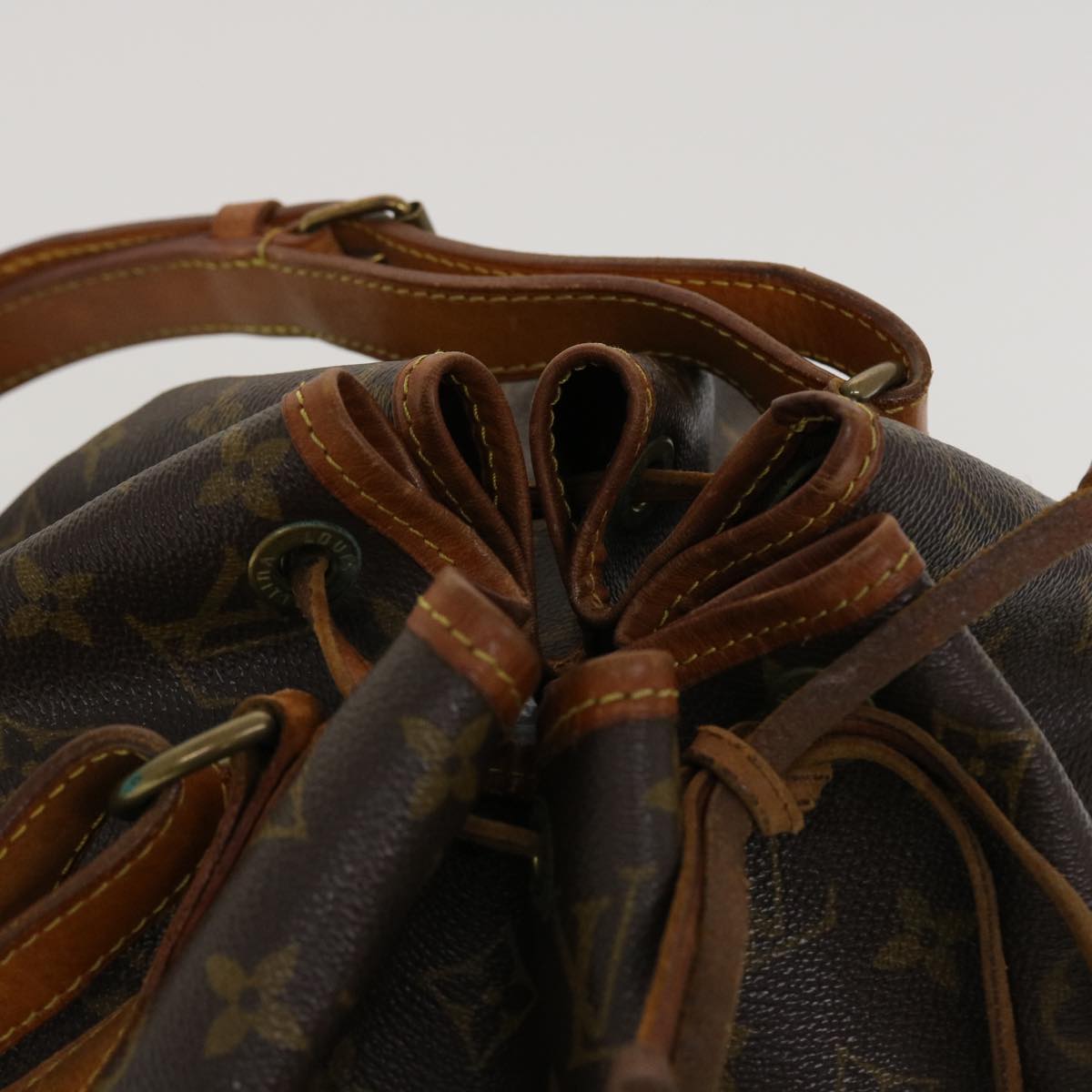 LOUIS VUITTON Monogram Petit Noe Shoulder Bag M42226 LV 44445