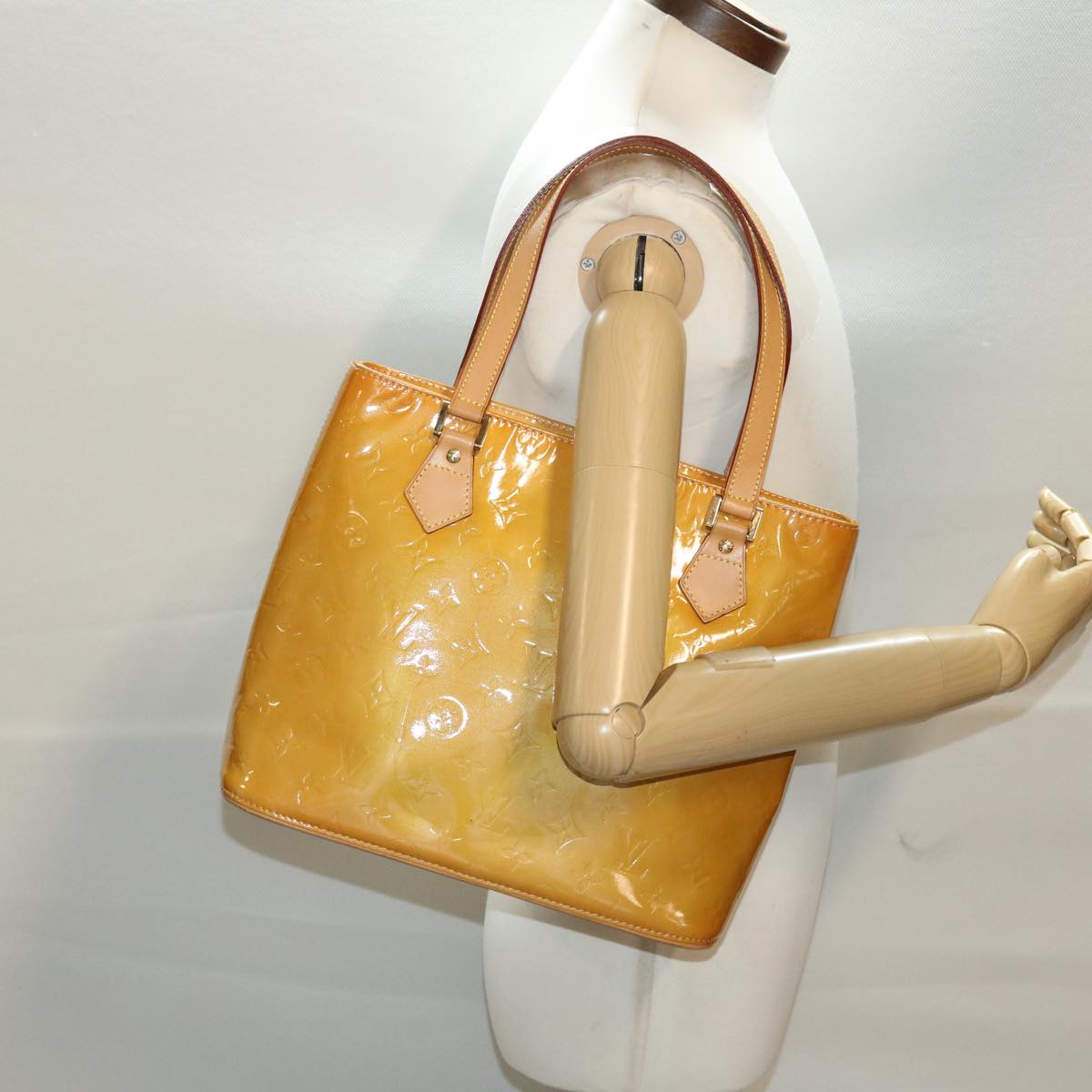 LOUIS VUITTON Monogram Vernis Houston Hand Bag Yellow M91055 LV 44475