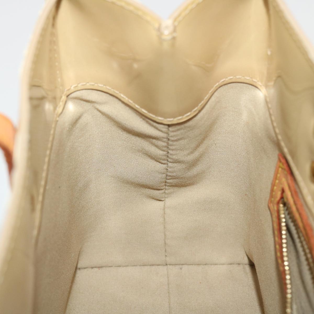 LOUIS VUITTON Monogram Vernis Reade PM Hand Bag Beige M91334 LV 44477