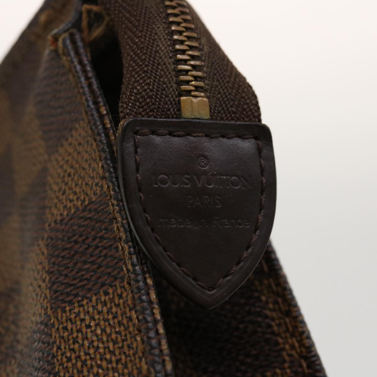 LOUIS VUITTON Damier Ebene Poche Toilette 26 Pouch N47543 LV 44485
