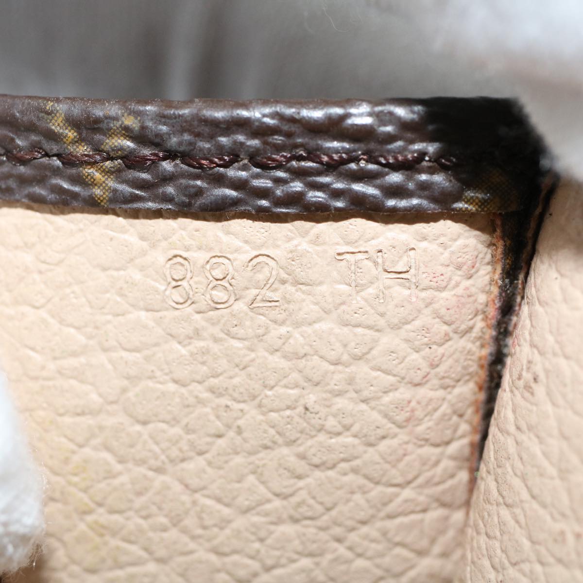 LOUIS VUITTON Monogram Poche Toilette 15 Pouch M47546 LV 44533