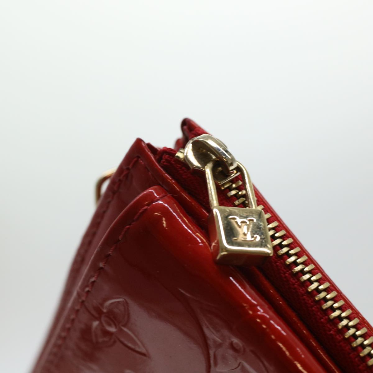 LOUIS VUITTON Monogram Vernis Motto Accessory Pouch Red M91137 LV 44602