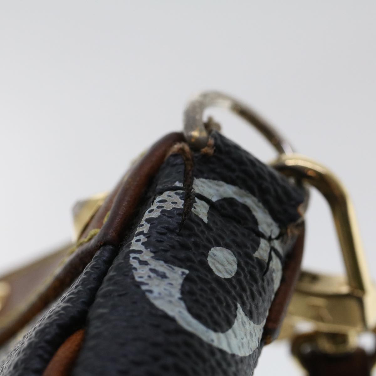 LOUIS VUITTON Multicolor Pochette Accessoires Pouch Black M92648 LV 44608