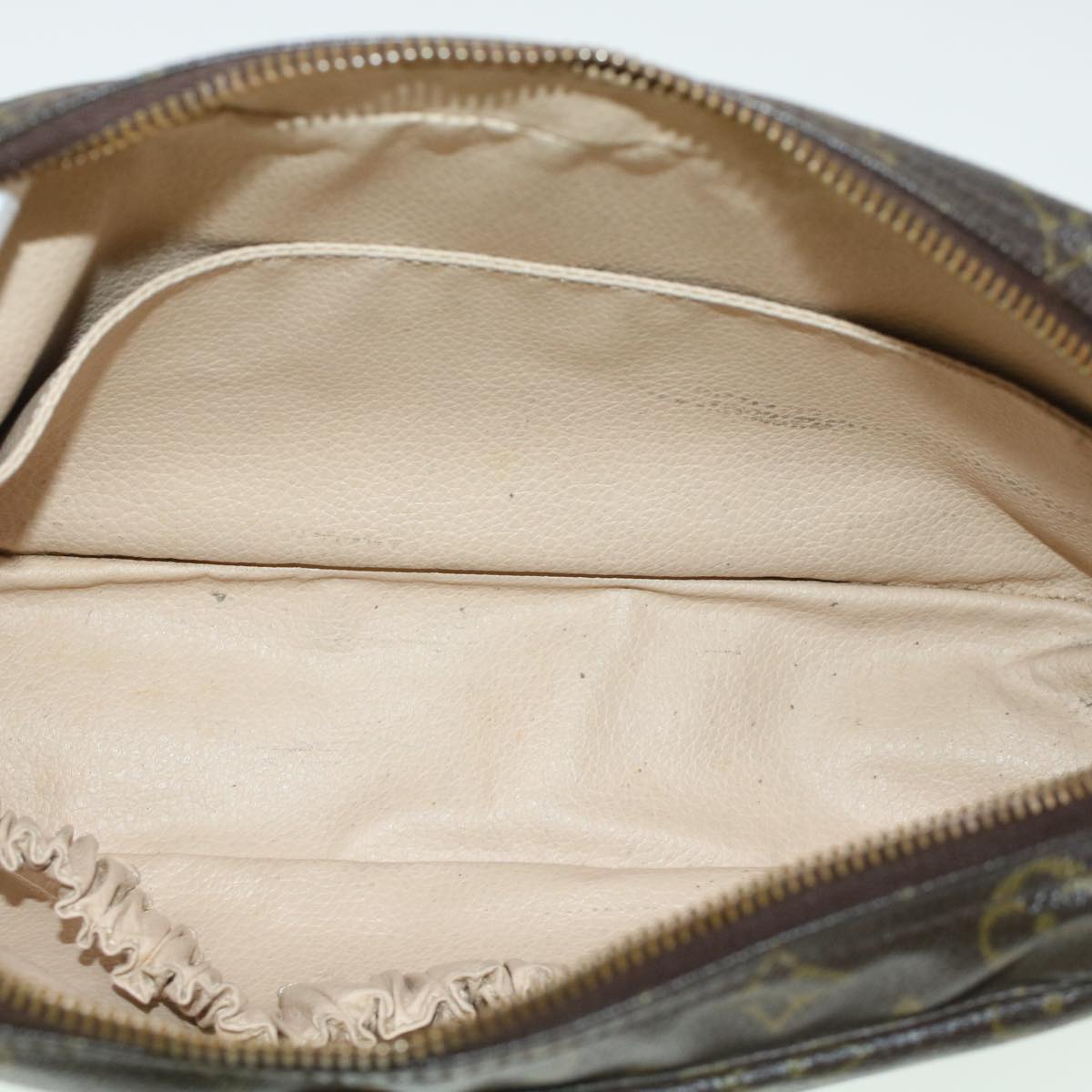LOUIS VUITTON Monogram Trousse Toilette 28 Clutch Bag M47522 LV 44637