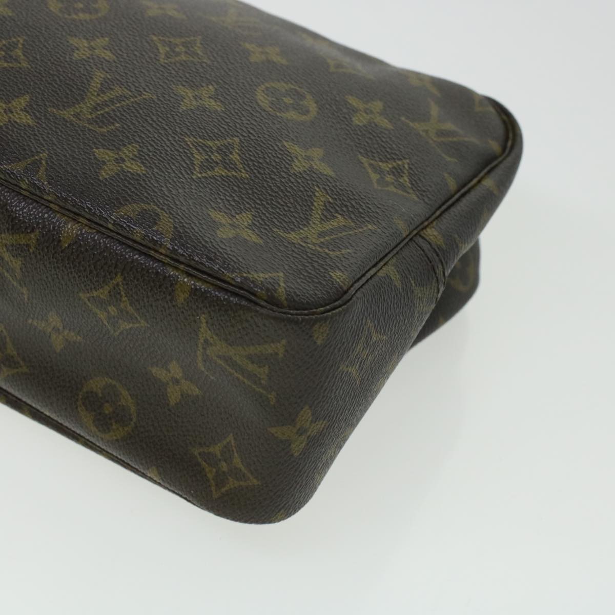 LOUIS VUITTON Monogram Trousse Toilette 28 Clutch Bag M47522 LV 44637