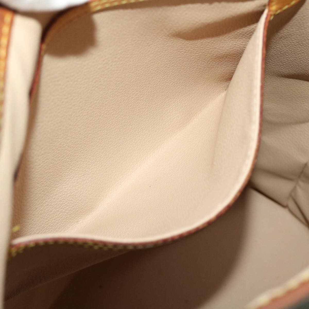 LOUIS VUITTON Monogram Bucket GM Shoulder Bag M42236 LV 44648
