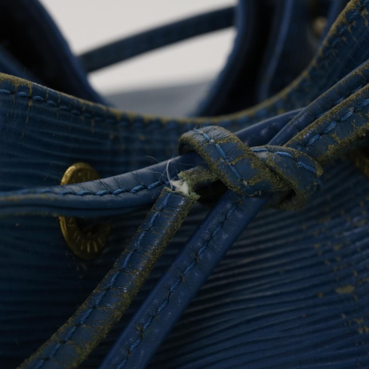 LOUIS VUITTON Epi Petit Noe Shoulder Bag Blue M44105 LV 44662