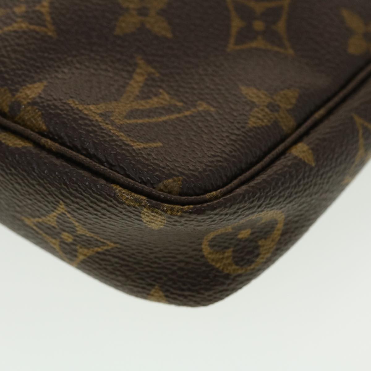 LOUIS VUITTON Monogram Pochette Accessoires Pouch M51980 LV 44671